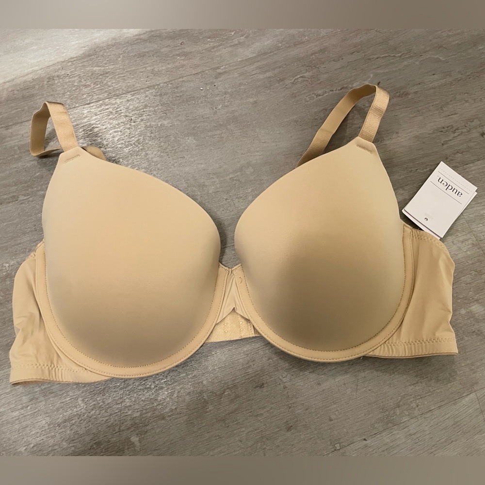 Auden Nude/Tan Smooth T-Shirt Bra 38C ---- NWT